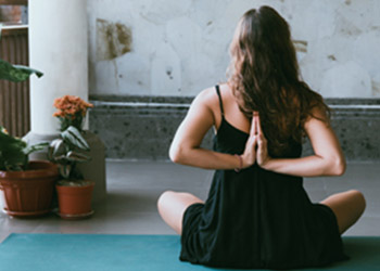 Yoga Therapie at Ayuryogashram